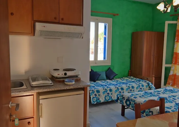 Katerina Babis 3* Agios Prokopios (Naxos)