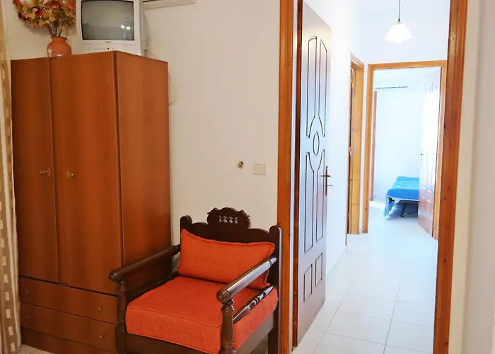 Apart Otel Katerina Babis