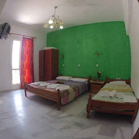 Katerina Babis Lägenhetshotell Agios Prokopios (Naxos)