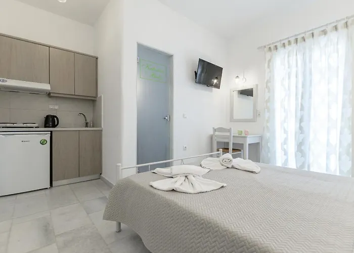 Katerina Babis 3* Agios Prokopios (Naxos)