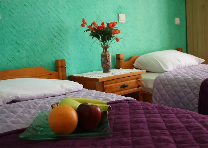 Katerina Babis Aparthotel 3*